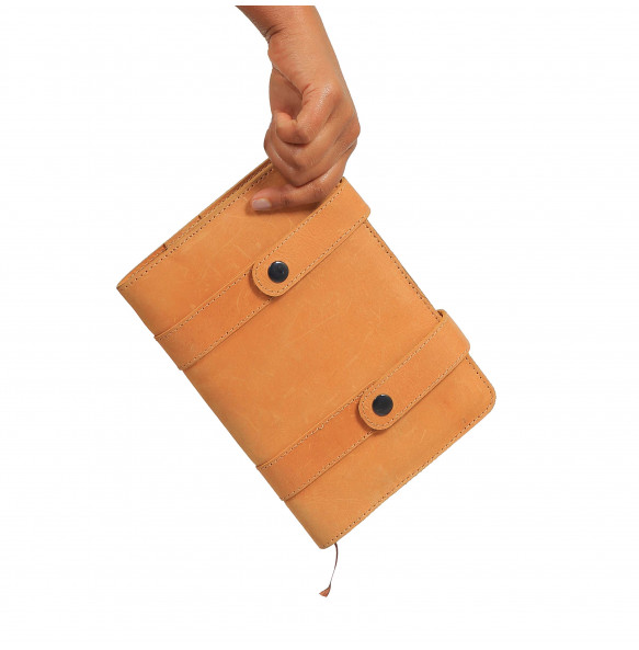 Tizita _Genene Leather Notebook Holder 